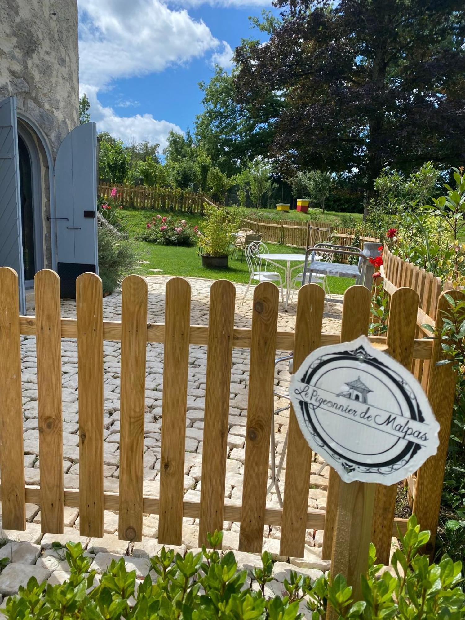 Bed and Breakfast Le Colombier De Malpas Quingey Экстерьер фото